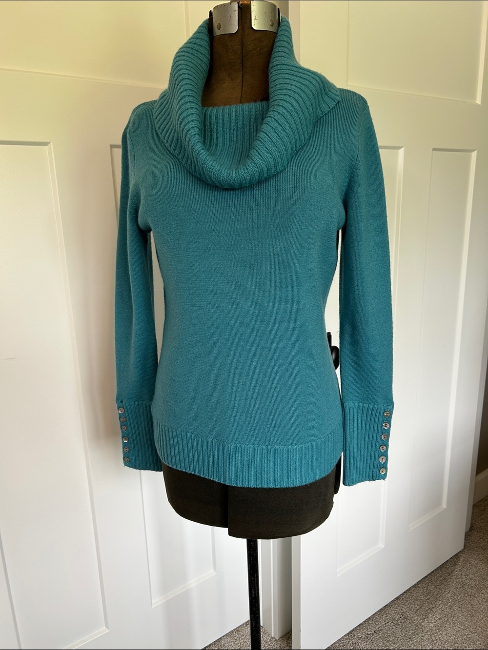 Tweeds cowl neck sweater in teal blue  size M merino Italian wool 💯 rib sleeves